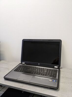 Ноутбук Б-клас HP Pavilion g7-1348sf / 17.3" (1600x900) TN / AMD E2-3000 (2 ядра по 1.8 GHz) / 4 GB DDR3 / 500 GB HDD / AMD Radeon HD 7450M, 1 GB DDR3, 64-bit / WebCam / DVD-ROM / NEW АКБ