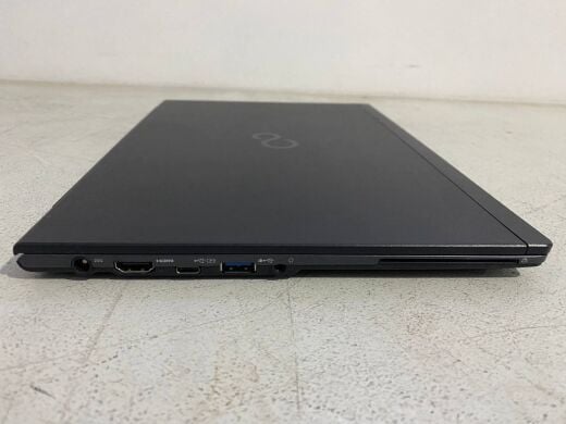 Ноутбук Fujitsu LifeBook U937 / 13.3" (1920x1080) IPS / Intel Core i5-7300U (2 (4) ядра по 2.6 - 3.5 GHz) / 8 GB DDR4 / 128 GB SSD / Intel HD Graphics 620 / WebCam Ноутбук Fujitsu LifeBook U937 / 13.3" (1920x1080) IPS / Intel Core i5-7300U (2 (4) ядра по 2.6 - 3.5 GHz) / 8 GB DDR4 / 128 GB SSD / Intel HD Graphics 620 / WebCam