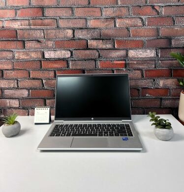 Ультрабук HP ProBook 440 G8 / 14" (1920x1080) IPS / Intel Core i5-1135G7 (4 (8) ядра по 4.2 GHz) / 8 GB DDR4 / 256 GB SSD / Intel Iris Xe Graphics / WebCam