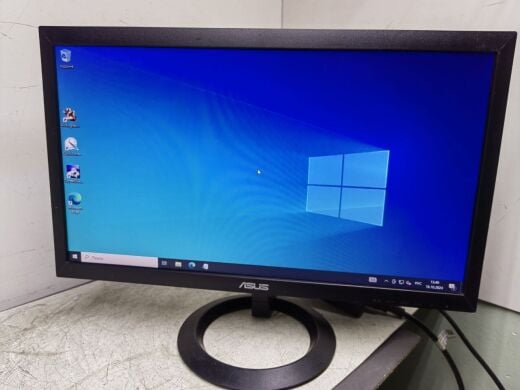 Монітор Б-клас Asus VX207DE / 20" (1366x768) TN / 1x VGA / Кабелі в комплекті