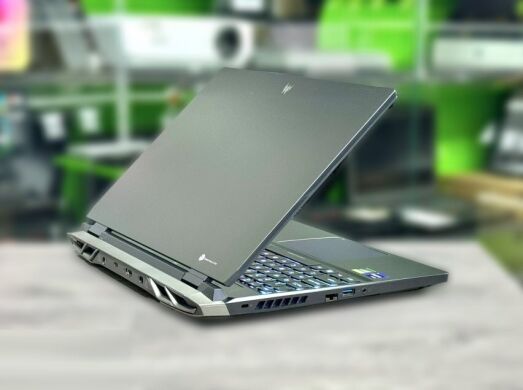 Ігровий ноутбук Acer Predator Helios 300 PH315-55 / 15.6" (3840x2160) OLED / Intel Core i9-12900H (14 (20) ядер по 2.5 - 5.0 GHz) / 16 GB DDR5 / 1000 GB SSD M.2 / nVidia GeForce RTX 3080, 8 GB GDDR6, 256-bit / WebCam / Win 11 Home
