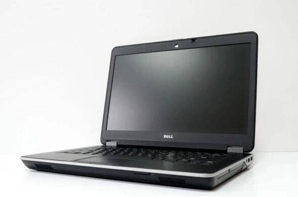 Ноутбук Dell Latitude E6440 / 14" (1920x1080) IPS / Intel Core i7-4610M (2 (4) ядра по 3.0 - 3.7 GHz) / 8 GB DDR3 / 240 GB SSD / AMD Radeon HD 8690M, 512 MB DDR3, 64-bit / WebCam / Win 10 Pro