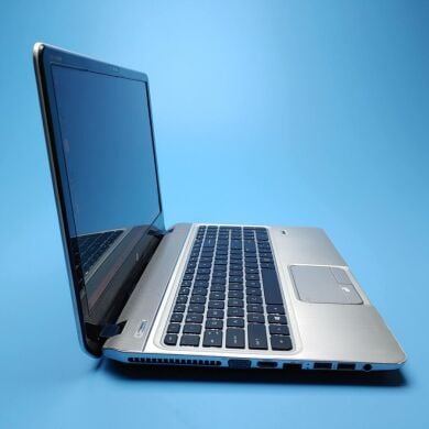 Ноутбук HP Envy m6-1205dx / 15.6" (1366x768) TN / AMD A10-4600M (4 ядра по 2.3 - 3.2 GHz) / 8 GB DDR3 / 240 GB SSD / AMD Radeon HD 7660G / WebCam / DVD-ROM / Win 10 Home