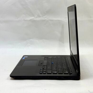 Ультрабук Dell Latitude E7470 / 14" (1920x1080) IPS / Intel Core i5-6300U (2 (4) ядра по 2.4 - 3.0 GHz) / 8 GB DDR4 / 256 GB SSD / Intel HD Graphics 520 / WebCam / Windows 10 Pro