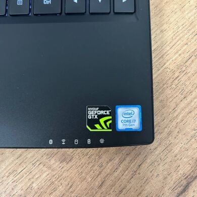 Игровой ультрабук Б-класс Gigabyte Aero 14 / 14" (2560x1440) IPS / Intel Core i7-7700HQ (4 (8) ядра по 2.8 - 3.8 GHz) / 16 GB DDR4 / 512 GB SSD / nVidia GeForce GTX 1060, 6 GB GDDR5, 192-bit / WebCam