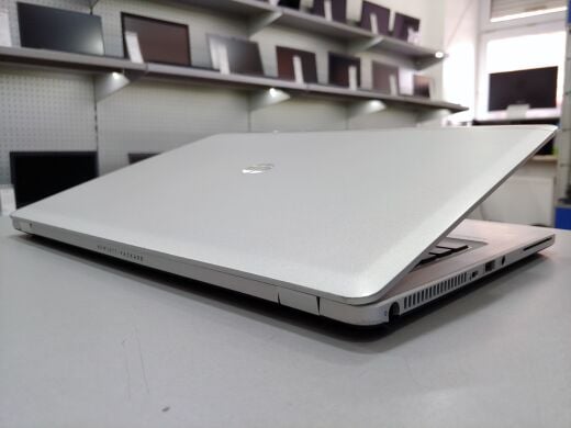 HP EliteBook Folio 9480m / 14" / 1600x900 / Intel Core i7-4600U (2(4) ядра по 2.1-3.3 GHz) / 8 GB DDR3 / 240 GB SSD / USB 3.0, Wi-Fi, Bluetooth HP EliteBook Folio 9480m / 14" / 1600x900 / Intel Core i7-4600U (2(4) ядра по 2.1-3.3 GHz) / 8 GB DDR3 / 240 GB SSD / USB 3.0, Wi-Fi, Bluetooth