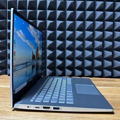 Ультрабук Б-класс Acer Swift 3 SF314-42 / 14" (1920x1080) IPS / AMD Ryzen 3 5300U (4 (8) ядра по 2.6 - 3.8 GHz) / 8 GB DDR4 / 256 GB SSD / AMD Radeon RX Vega 6 Graphics / WebCam Ультрабук Б-класс Acer Swift 3 SF314-42 / 14" (1920x1080) IPS / AMD Ryzen 3 5300U (4 (8) ядра по 2.6 - 3.8 GHz) / 8 GB DDR4 / 256 GB SSD / AMD Radeon RX Vega 6 Graphics / WebCam