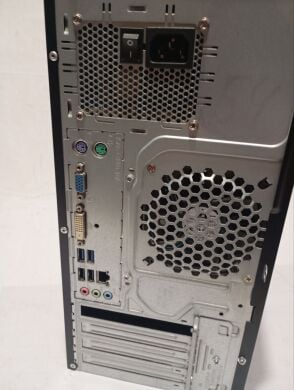 ПК Fujitsu Esprimo P420 E85+ Tower / Intel Core i5-4590 (4 ядра по 3.3 - 3.7 GHz) / 8 GB DDR3 / 256 GB SSD / Intel HD Graphics 4600 / DVD-RW ПК Fujitsu Esprimo P420 E85+ Tower / Intel Core i5-4590 (4 ядра по 3.3 - 3.7 GHz) / 8 GB DDR3 / 256 GB SSD / Intel HD Graphics 4600 / DVD-RW