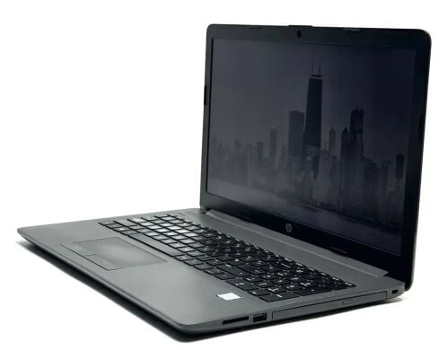 Ноутбук Б-класс HP 250 G7 / 15.6" (1366x768) TN / Intel Core i5-8265U (4 (8) ядра по 1.6 - 3.9 GHz) / 8 GB DDR4 / 256 GB SSD / Intel UHD Graphics 620 / WebCam / Win 10 Home