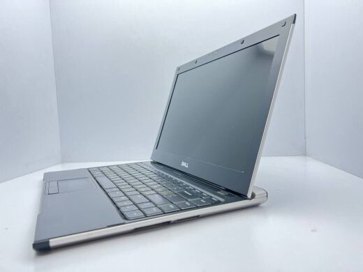 Нетбук Dell Latitude 13 / 13.3" (1366x768) TN / Intel Core 2 Duo SU7300 (2 ядра по 1.3 GHz) / 4 GB DDR3 / 240 GB SSD / Intel HD Graphics / WebCam / АКБ не тримає
