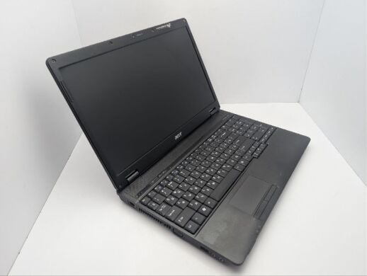Ноутбук Acer Extensa 5635G / 15.6" (1366x768) TN / Intel Core 2 Duo T6600 (2 ядра по 2.2 GHz) / 6 GB DDR3 / 500 GB HDD / Intel Graphics / WebCam / DVD-ROM / Без АКБ Ноутбук Acer Extensa 5635G / 15.6" (1366x768) TN / Intel Core 2 Duo T6600 (2 ядра по 2.2 GHz) / 6 GB DDR3 / 500 GB HDD / Intel Graphics / WebCam / DVD-ROM / Без АКБ