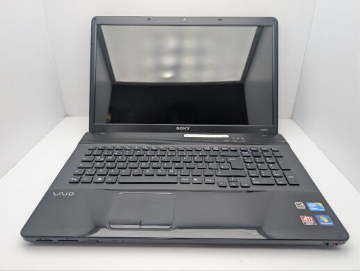 Ноутбук Sony VPC EC3E9E / 17.3" (1600x900) TN / Intel Core i3-370M (2 (4) ядра по 2.4 GHz) / 6 GB DDR3 / 1000 GB HDD / AMD Radeon HD 5470, 512 MB GDDR5, 64-bit / WebCam / DVD-ROM