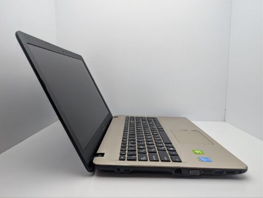 Ноутбук Asus F540L / 15.6" (1366x768) TN / Intel Core i3-4005U (2 (4) ядра по 1.7 GHz) / 8 GB DDR3 / 240 GB SSD / nVidia GeForce 920M, 2 GB GDDR3, 64-bit / WebCam