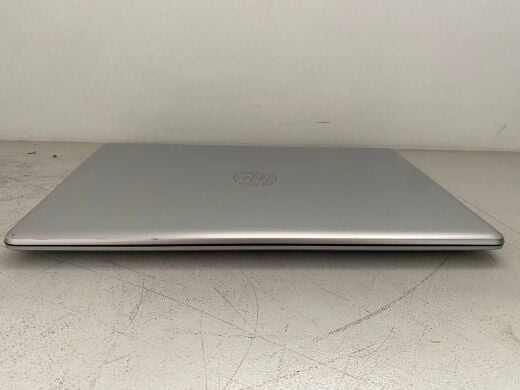 Ноутбук HP 17-ca1004ng / 17.3" (1920x1080) IPS / AMD Ryzen 5 3500U (4 (8) ядра по 2.1 - 3.7 GHz) / 16 GB DDR4 / 256 GB SSD / AMD Radeon Vega 8 Graphics / WebCam