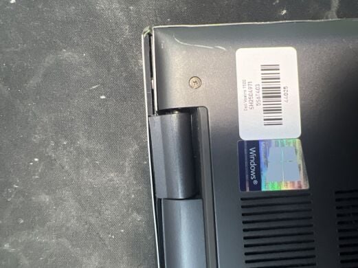 Ігровий ноутбук Б-клас Dell Vostro 7500 / 15.6" (1920x1080) IPS / Intel Core i5-10300H (4 (8) ядра по 2.5 - 4.5 GHz) / 16 GB DDR4 / 480 GB SSD / nVidia GeForce GTX 1650, 4 GB GDDR6, 128-bit / WebCam