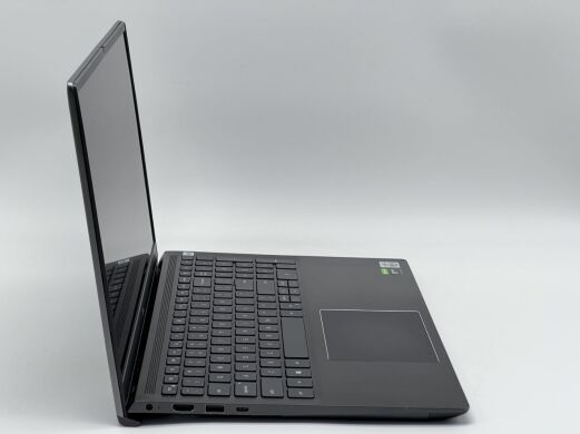 Ігровий ноутбук Б-клас Dell Vostro 7500 / 15.6" (1920x1080) IPS / Intel Core i5-10300H (4 (8) ядра по 2.5 - 4.5 GHz) / 16 GB DDR4 / 480 GB SSD / nVidia GeForce GTX 1650, 4 GB GDDR6, 128-bit / WebCam