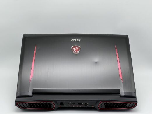 Ігровий ноутбук Б-клас MSI Titan GT73VR 7RF MS-17A1 / 17.3" (1920x1080) IPS / Intel Core i7-7820HK (4 (8) ядра по 2.9 - 3.9 GHz) / 16 GB DDR4 / 960 GB SSD / nVidia GeForce GTX 1080, 8 GB GDDR5, 256-bit / WebCam