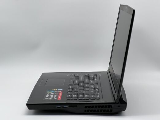 Ігровий ноутбук Б-клас MSI Titan GT73VR 7RF MS-17A1 / 17.3" (1920x1080) IPS / Intel Core i7-7820HK (4 (8) ядра по 2.9 - 3.9 GHz) / 16 GB DDR4 / 960 GB SSD / nVidia GeForce GTX 1080, 8 GB GDDR5, 256-bit / WebCam