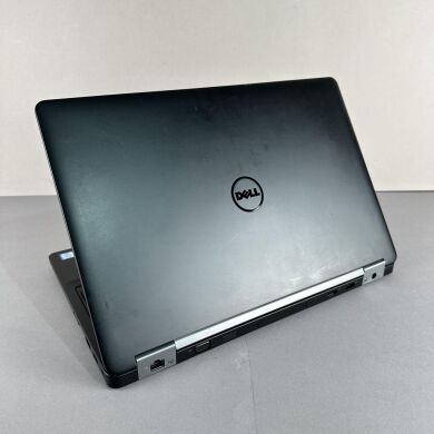 Игровой ноутбук Dell Latitude E5570 / 15.6" (1920x1080) IPS / Intel Core i7-6820HQ (4 (8) ядра по 2.7 - 3.6 GHz) / 16 GB DDR4 / 512 GB SSD / AMD Radeon R7 M370, 2 GB GDDR5, 128-bit / WebCam / HDMI Игровой ноутбук Dell Latitude E5570 / 15.6" (1920x1080) IPS / Intel Core i7-6820HQ (4 (8) ядра по 2.7 - 3.6 GHz) / 16 GB DDR4 / 512 GB SSD / AMD Radeon R7 M370, 2 GB GDDR5, 128-bit / WebCam / HDMI