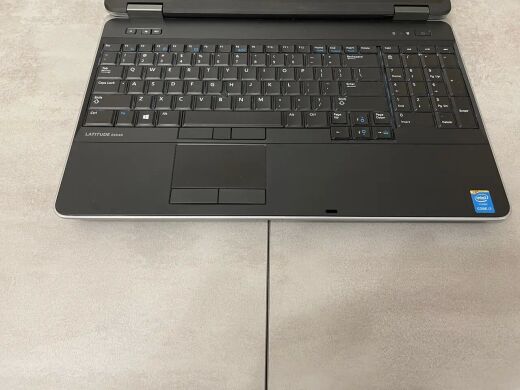 Ігровий ноутбук Dell Latitude E6540 / 15.6" (1920x1080) IPS / Intel Core i7-4810MQ (4 (8) ядра по 2.8 - 3.8 GHz) / 16 GB DDR3 / 256 GB SSD NEW / AMD Radeon HD 8790M, 2 GB GDDR5, 128-bit / DVD-RW / HDMI Ігровий ноутбук Dell Latitude E6540 / 15.6" (1920x1080) IPS / Intel Core i7-4810MQ (4 (8) ядра по 2.8 - 3.8 GHz) / 16 GB DDR3 / 256 GB SSD NEW / AMD Radeon HD 8790M, 2 GB GDDR5, 128-bit / DVD-RW / HDMI