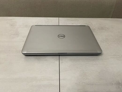 Ігровий ноутбук Dell Latitude E6540 / 15.6" (1920x1080) IPS / Intel Core i7-4810MQ (4 (8) ядра по 2.8 - 3.8 GHz) / 16 GB DDR3 / 256 GB SSD NEW / AMD Radeon HD 8790M, 2 GB GDDR5, 128-bit / DVD-RW / HDMI Ігровий ноутбук Dell Latitude E6540 / 15.6" (1920x1080) IPS / Intel Core i7-4810MQ (4 (8) ядра по 2.8 - 3.8 GHz) / 16 GB DDR3 / 256 GB SSD NEW / AMD Radeon HD 8790M, 2 GB GDDR5, 128-bit / DVD-RW / HDMI