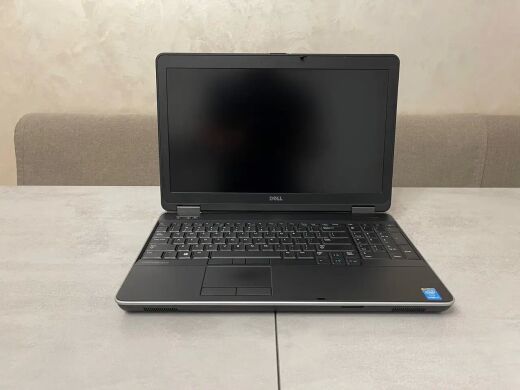 Ігровий ноутбук Dell Latitude E6540 / 15.6" (1920x1080) IPS / Intel Core i7-4810MQ (4 (8) ядра по 2.8 - 3.8 GHz) / 16 GB DDR3 / 256 GB SSD NEW / AMD Radeon HD 8790M, 2 GB GDDR5, 128-bit / DVD-RW / HDMI Ігровий ноутбук Dell Latitude E6540 / 15.6" (1920x1080) IPS / Intel Core i7-4810MQ (4 (8) ядра по 2.8 - 3.8 GHz) / 16 GB DDR3 / 256 GB SSD NEW / AMD Radeon HD 8790M, 2 GB GDDR5, 128-bit / DVD-RW / HDMI