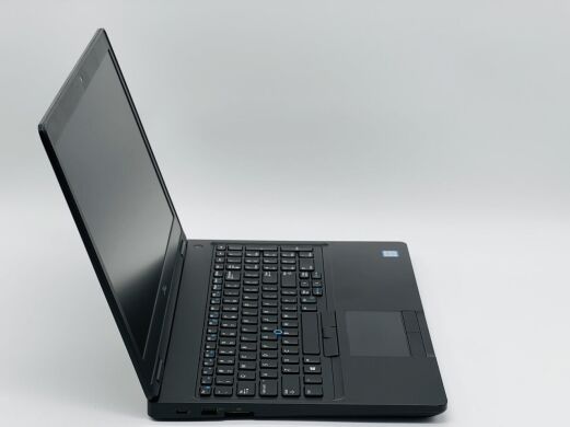 Мобільна робоча станція Dell Precision 3530 / 15.6" (1920x1080) IPS / Intel Core i5-8400H (4 (8) ядра по 2.5 - 4.2 GHz) / 16 GB DDR4 / 512 GB SSD / nVidia Quadro P600, 4 GB GDDR5, 128-bit / WebCam / HDMI
