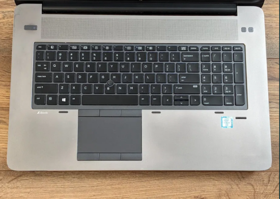 Мобільна робочая станція Б-клас HP ZBook 17 G3 / 17.3" (1600x900) TN / Intel Core i5-6440HQ (4 ядра по 2.6 - 3.5 GHz) / 16 GB DDR4 / 512 GB SSD + 500 GB HDD / nVidia Quadro М1000M, 2 GB DDR3, 128-bit / WebCam