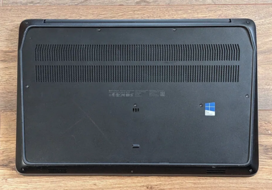 Мобільна робочая станція Б-клас HP ZBook 17 G3 / 17.3" (1600x900) TN / Intel Core i5-6440HQ (4 ядра по 2.6 - 3.5 GHz) / 16 GB DDR4 / 512 GB SSD + 500 GB HDD / nVidia Quadro М1000M, 2 GB DDR3, 128-bit / WebCam