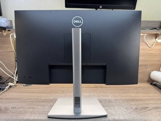 Монитор Dell P2723QE / 27" (3840x2160) IPS / DisplayPort, HDMI, USB 3.0 / VESA 100x100 