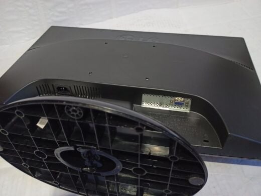 Монитор LG W2243S-PF / 22" (1920x1080) TN / VGA / VESA 100x100 Монитор LG W2243S-PF / 22" (1920x1080) TN / VGA / VESA 100x100