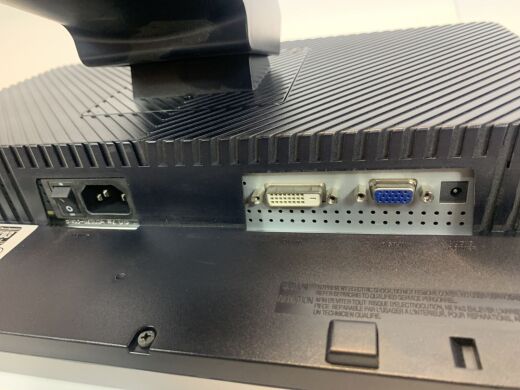 Монитор Samsung SyncMaster 225BW / 22" (1680х1050) TN / 1x DVI, 1x VGA Монитор Samsung SyncMaster 225BW / 22" (1680х1050) TN / 1x DVI, 1x VGA