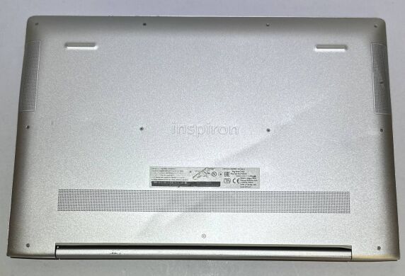 Ноутбук-трансформер Б-клас Dell Inspiron 7791 2n1 / 17.3" (1920x1080) IPS Touch / Intel Core i7-10510U (4 (8) ядра по 1.8 - 4.9 GHz) / 16 GB DDR4 / 512 GB SSD / nVidia GeForce MX250, 2 GB GDDR5, 64-bit / WebCam / HDMI