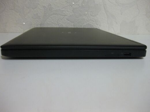 Ноутбук Dell Latitude E5550 / 15.6" (1920x1080) IPS / Intel Core i7-5600U (2 (4) ядра по 2.6 - 3.2 GHz) / 8 GB DDR3 / 256 GB SSD / nVidia GeForce 840M, 2 GB DDR3, 64-bit / WebCam / USB 3.0 / HDMI