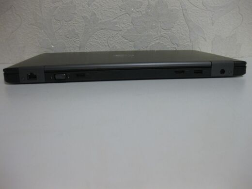 Ноутбук Dell Latitude E5550 / 15.6" (1920x1080) IPS / Intel Core i7-5600U (2 (4) ядра по 2.6 - 3.2 GHz) / 8 GB DDR3 / 256 GB SSD / nVidia GeForce 840M, 2 GB DDR3, 64-bit / WebCam / USB 3.0 / HDMI