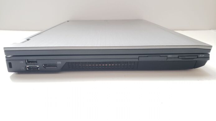 Ноутбук Dell Latitude E6510 / 15.6" (1366x768) TN / Intel Core i7-740QM (4 (8) ядра по 1.73 - 2.93 GHz) / 8 GB DDR3 / 180 GB SSD / nVidia NVS 3100M, 512 MB GDDR3, 64-bit / DVD-RW Ноутбук Dell Latitude E6510 / 15.6" (1366x768) TN / Intel Core i7-740QM (4 (8) ядра по 1.73 - 2.93 GHz) / 8 GB DDR3 / 180 GB SSD / nVidia NVS 3100M, 512 MB GDDR3, 64-bit / DVD-RW