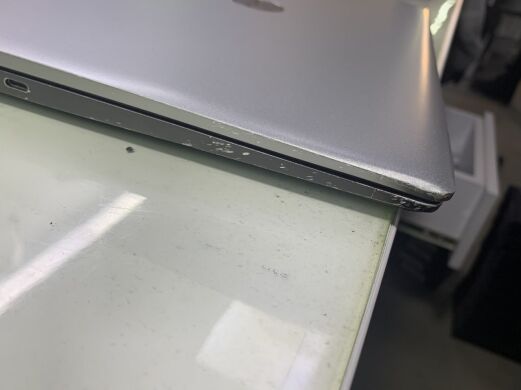 Ноутбук Б-клас Dell Vostro 5410 / 16" (1920x1080) IPS / Intel Core i5-11300H (4 (8) ядра по 2.6 - 4.4 GHz) / 16 GB DDR4 / 240 GB SSD / Intel Iris Xe Graphics / WebCam Ноутбук Б-клас Dell Vostro 5410 / 16" (1920x1080) IPS / Intel Core i5-11300H (4 (8) ядра по 2.6 - 4.4 GHz) / 16 GB DDR4 / 240 GB SSD / Intel Iris Xe Graphics / WebCam