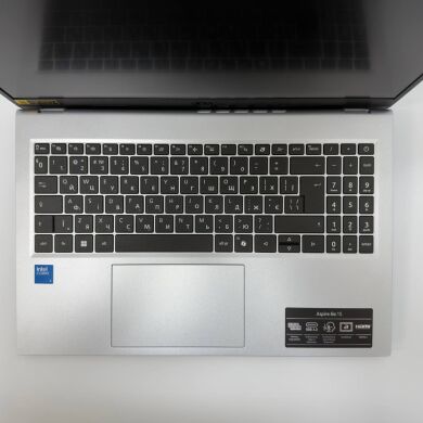 Ультрабук Acer Aspire Ag15-72P / 15.6" (1920x1080) TN / Intel Core 5 120U (10 (12) ядер по 1.4 - 5.0 GHz) / 16 GB DDR4 / 512 GB SSD / Intel Graphics / WebCam