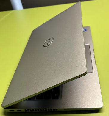 Ультрабук Dell Latitude 5430 / 14" (1920x1080) IPS / Intel Core i7-1255U (10 (12) ядер 1.7 - 4.7 GHz) / 16 GB DDR4 / 512 GB SSD / Intel Iris Xe Graphics / WebCam