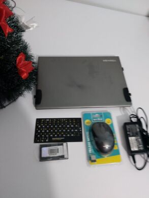 Ультрабук Toshiba Portege Z30-B / 13.3" (1920x1080) TN / Intel Core i5-5200U (2 (4) ядра по 2.2 - 2.7 GHz) / 16 GB DDR3 / 256 GB SSD NEW / Intel HD Graphics 5500 / WebCam / HDMI + Бездротова мишка у подарунок Ультрабук Toshiba Portege Z30-B / 13.3" (1920x1080) TN / Intel Core i5-5200U (2 (4) ядра по 2.2 - 2.7 GHz) / 16 GB DDR3 / 256 GB SSD NEW / Intel HD Graphics 5500 / WebCam / HDMI + Бездротова мишка у подарунок
