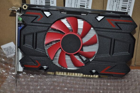 Новая дискретная видеокарта NoName Radeon HD 7670, 4 GB GDDR5, 128-bit / VGA, DVI, HDMI