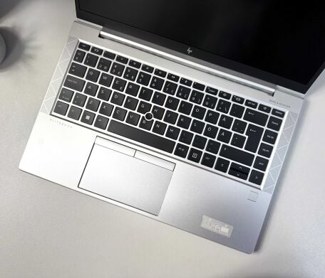 Ультрабук HP ProBook 440 G8 / 14" (1920x1080) IPS / AMD Ryzen 3 Pro 5400U (4 (8) ядра по 4.0 GHz) / 16 GB DDR4 / 256 GB SSD M.2 / AMD Radeon Vega 6 Graphics / WebCam