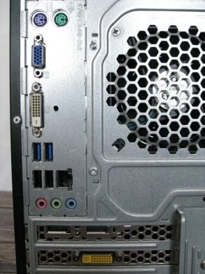 Игровой ПК Fujitsu Esprimo P420 E85+ Tower / Intel Core i5-4430 (4 ядра по 3.0 - 3.2 GHz) / 16 GB DDR3 / 128 GB SSD + 500 GB HDD / nVidia GeForce GTX 745, 2 GB GDDR3, 128-bit / DVD-RW / Win 10 Pro + Кабель питания