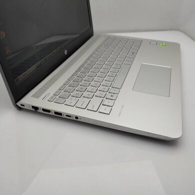 Ігровий ноутбук HP Pavilion 15-cc159nr / 15.6" (1920x1080) IPS / Intel Core i7-8550U (4 (8) ядра по 1.8 - 4.0 GHz) / 8 GB DDR4 / 256 GB SSD / nVidia GeForce 940MX, 4 GB DDR3, 64-bit / WebCam / DVD-ROM / Win 10 Home Ігровий ноутбук HP Pavilion 15-cc159nr / 15.6" (1920x1080) IPS / Intel Core i7-8550U (4 (8) ядра по 1.8 - 4.0 GHz) / 8 GB DDR4 / 256 GB SSD / nVidia GeForce 940MX, 4 GB DDR3, 64-bit / WebCam / DVD-ROM / Win 10 Home