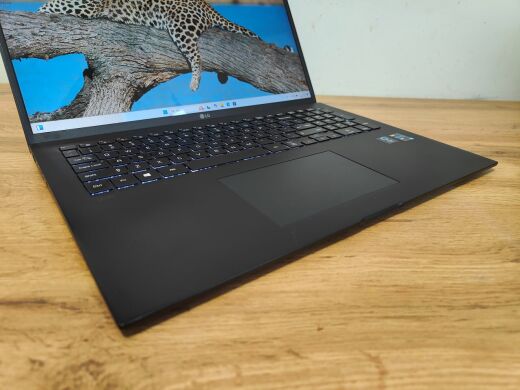 Ультрабук Б-клас LG Gram 17Z95P / 17" (2560x1600) IPS / Intel Core i7-1195G7 (4 (8) ядра по 1.3 - 5.0 GHz) / 16 GB DDR4 / 1000 GB SSD + 1000 GB SSD /  Intel Iris Xe Graphics / WebCam / Windows 11 Home