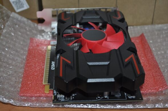 Новая дискретная видеокарта NoName Radeon HD 7670, 4 GB GDDR5, 128-bit / VGA, DVI, HDMI