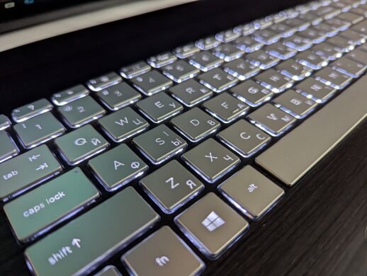 Ноутбук HP ENVY m7-n109dx / 17.3" (1920x1080) IPS / Intel Core i7-6500U (2 (4) ядра по 2.5 - 3.1 GHz) / 16 GB DDR4 / 480 GB SSD / nVidia GeForce 940M, 2 GB DDR3, 64-bit / WebCam / Windows 10 Ноутбук HP ENVY m7-n109dx / 17.3" (1920x1080) IPS / Intel Core i7-6500U (2 (4) ядра по 2.5 - 3.1 GHz) / 16 GB DDR4 / 480 GB SSD / nVidia GeForce 940M, 2 GB DDR3, 64-bit / WebCam / Windows 10