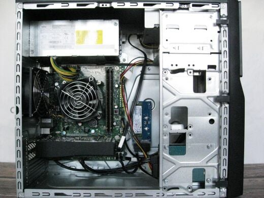 Игровой ПК Fujitsu Esprimo P420 E85+ Tower / Intel Core i5-4430 (4 ядра по 3.0 - 3.2 GHz) / 16 GB DDR3 / 128 GB SSD + 500 GB HDD / nVidia GeForce GTX 745, 2 GB GDDR3, 128-bit / DVD-RW / Win 10 Pro + Кабель питания
