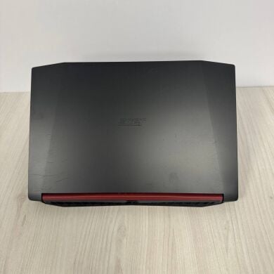 Игровой ноутбук Б-класс Acer Nitro 5 AN515-42 / 15.6" (1920x1080) IPS / AMD Ryzen 5 2500U (4 (8) ядра по 2.0 - 3.6 GHz) / 8 GB DDR4 / 256 GB SSD M.2 / AMD Radeon RX 560X, 4 GB GDDR5, 128-bit