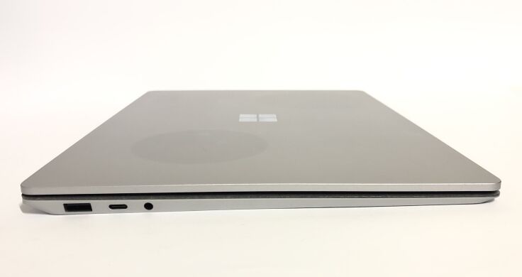 Ультрабук Б-класс Microsoft Surface Laptop 4 1950 / 13.5" (2256x1504) IPS Touch / Intel Core i7-1185G7 (4 (8) ядра по 3.0 - 4.8 GHz) / 16 GB DDR4 / 512 GB SSD NVMe / Intel Iris Plus Graphics / WebCam / Win 11 Pro Ультрабук Б-класс Microsoft Surface Laptop 4 1950 / 13.5" (2256x1504) IPS Touch / Intel Core i7-1185G7 (4 (8) ядра по 3.0 - 4.8 GHz) / 16 GB DDR4 / 512 GB SSD NVMe / Intel Iris Plus Graphics / WebCam / Win 11 Pro